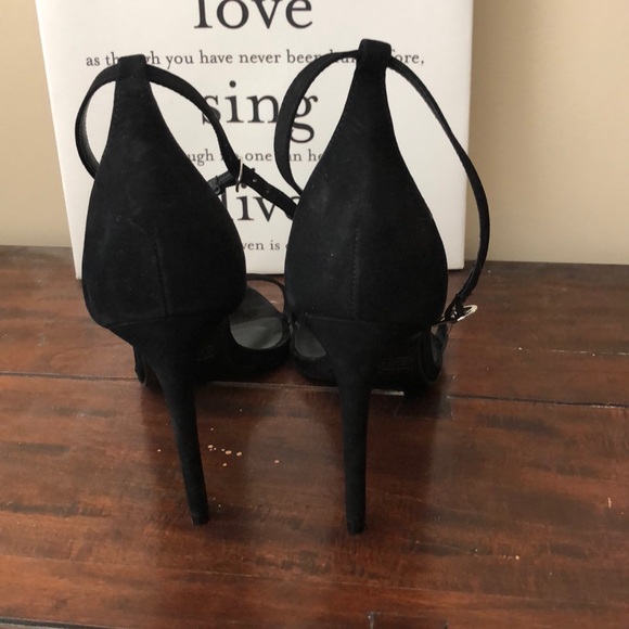 San Black Nubuk Steve Madden Heels 8.5 - Picture 4 of 4